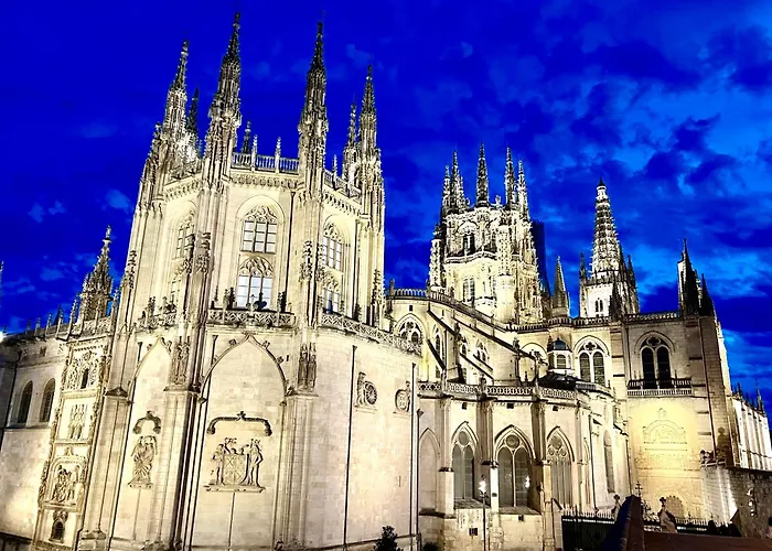 El Capricho De Claudia_ Apartamentos Burgos Catedral